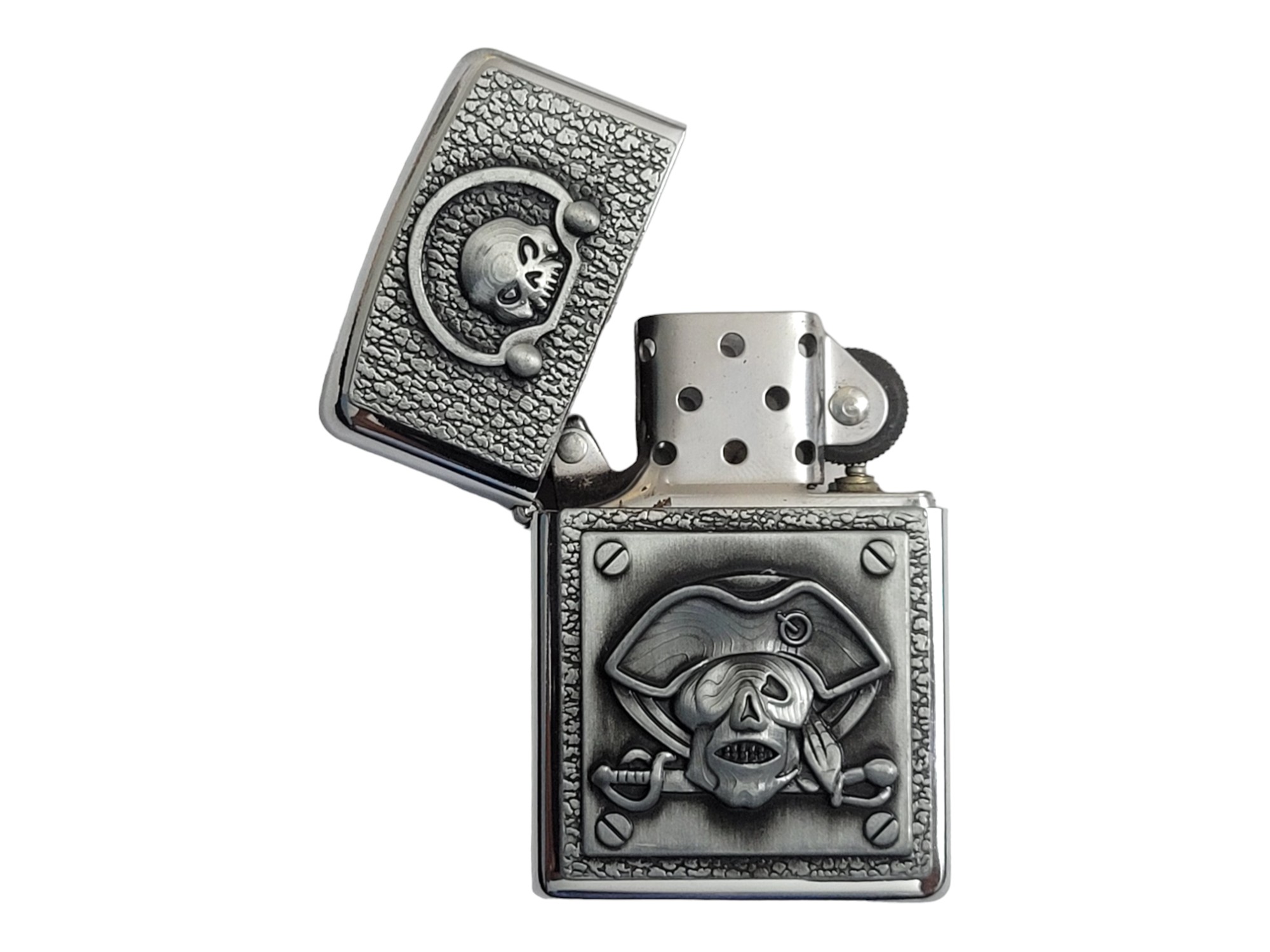 Antique Silver Finish Pirate Skulls Lighter Belt Buckle Holder with hidden silver-finish lighter